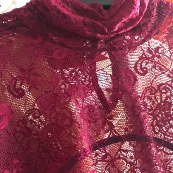 Karen Kane lace top - Picture 2 of 9